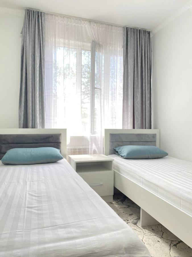 Bed and Breakfast Karakol-Guest Zewnętrze zdjęcie